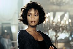 Whitney Houston fue una de las cantantes más icónicas de Estados Unidos. Whitney Houston fue una de las cantantes más icónicas de Estados Unidos.