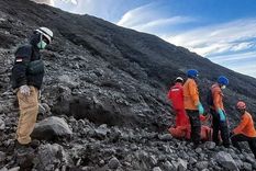 Las labores de rescate y búsqueda aún continúan en el Marapi. Foto: Efe. Las labores de rescate y búsqueda aún continúan en el Marapi. Foto: Efe.