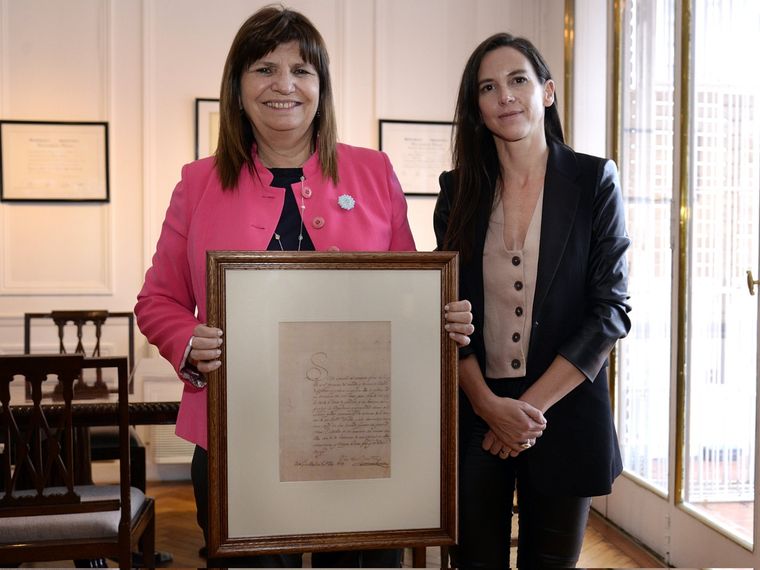 La ministra de Seguridad y Justicia de Mendoza, Mercedes Rus, se reunió con la ministra de Seguridad de la Nación, Patricia Bullrich. Foto: @MercedesRus1