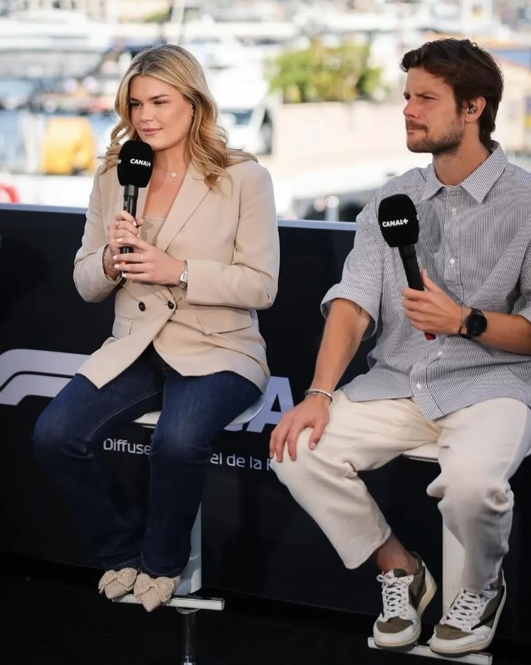 La mirada profunda de su abuela. La mirada profunda de su abuela.