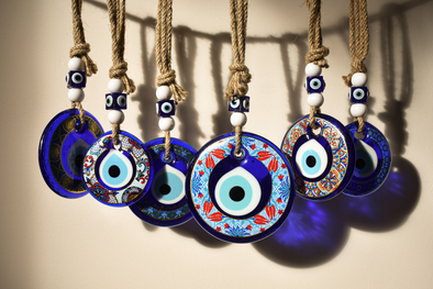 MDZol | La limpieza y activación del amuleto aseguran que sus propiedades se mantengan vigentes. Foto: Archivo