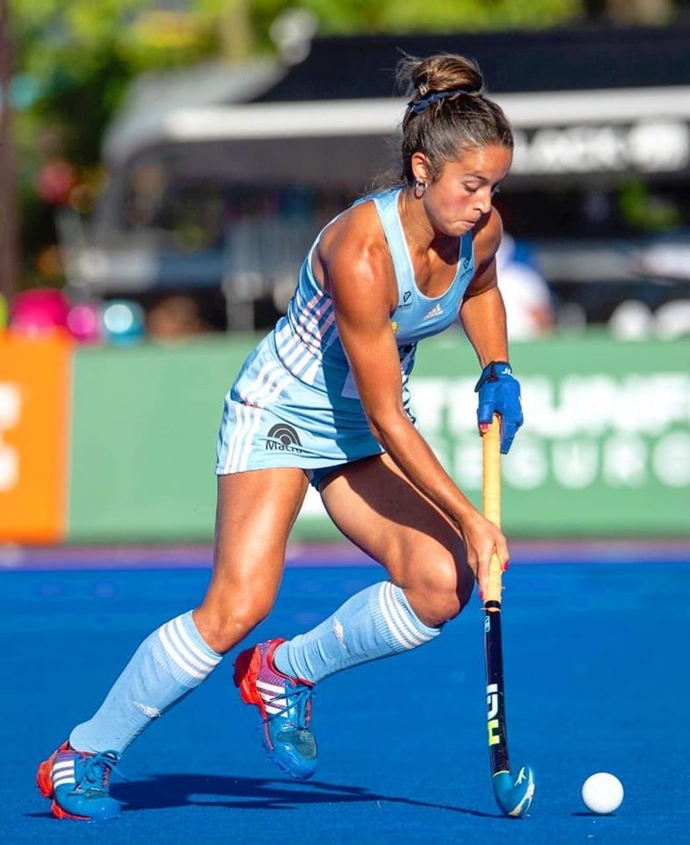 Delfina Thomé ensaya junto a las Leonas en Mar del Plata Foto: Facebook