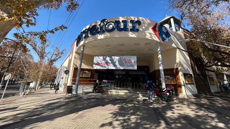 Supermercados con ofertas en bazar. Supermercados con ofertas en bazar.