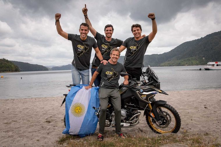 El equipo argentino que compitió en Nueva Zelanda, liderado por el mendocino Diego Noras (primero de la izquierda).