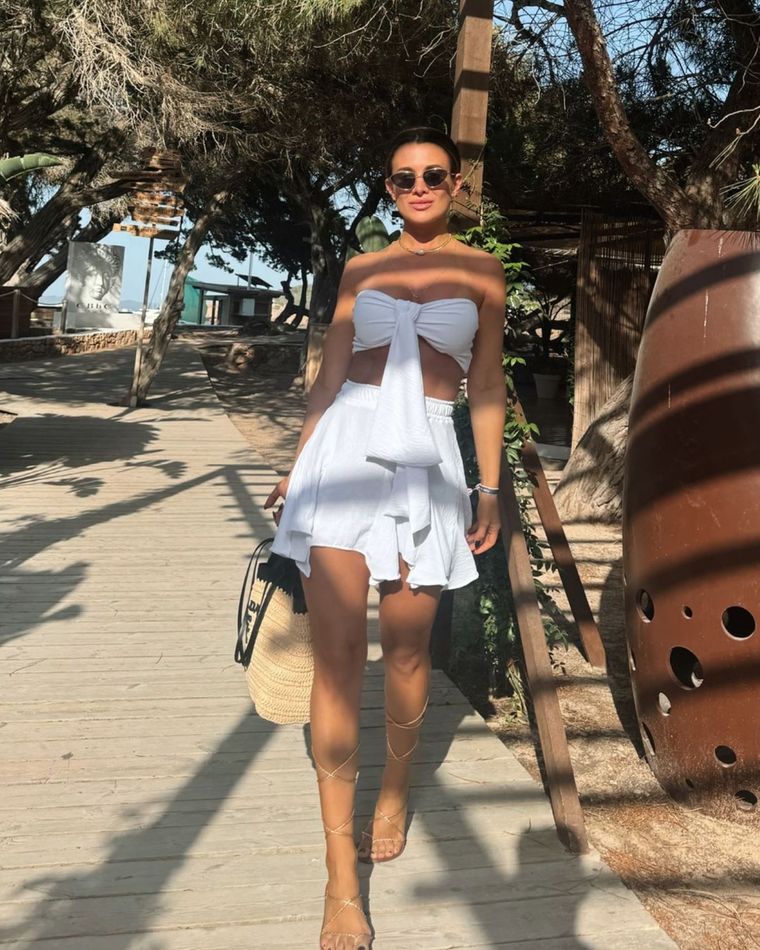 Misma tendencia y misma marca de bolsos: así es el duelo de estilos doble entre Cami Homs y Agus Gandolfo Foto: Instagram