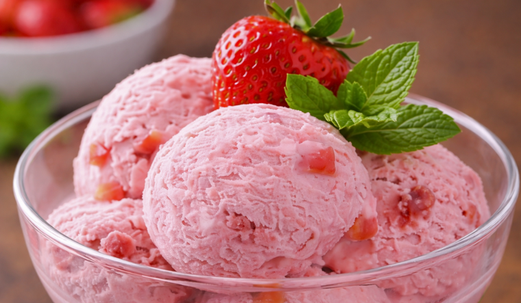 Receta clásica de verano helado de frutilla cremoso