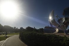 Sigue el alerta roja por altas temperaturas en el área metropolitana y se agrega una alerta amarilla por vientos fuertes Foto: Juan Mateo Aberastain Zubimendi