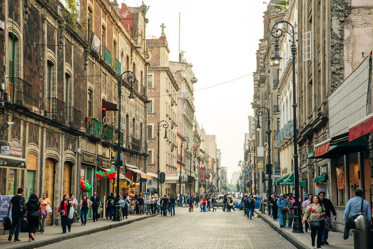 La Conagua advirtió que el temporal podría provocar deslaves, inundaciones y alto oleaje en estados del centro, sur y oriente de México. La Conagua advirtió que el temporal podría provocar deslaves, inundaciones y alto oleaje en estados del centro, sur y oriente de México.