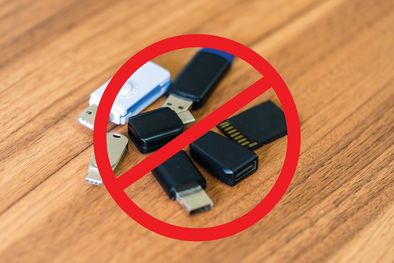 MDZol | Adiós Memorias USB - Portada