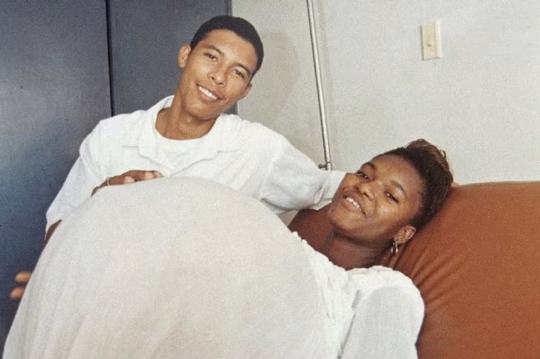 El caso viral de la mujer que fingió un embarazo con trapos a sus 16 años. El caso viral de la mujer que fingió un embarazo con trapos a sus 16 años. 