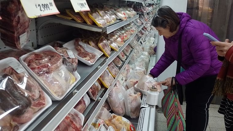 La inflación de alimentos volvió a acelerarse durante la tercera semana de abril Foto: Rodrigo DAngelo / MDZ