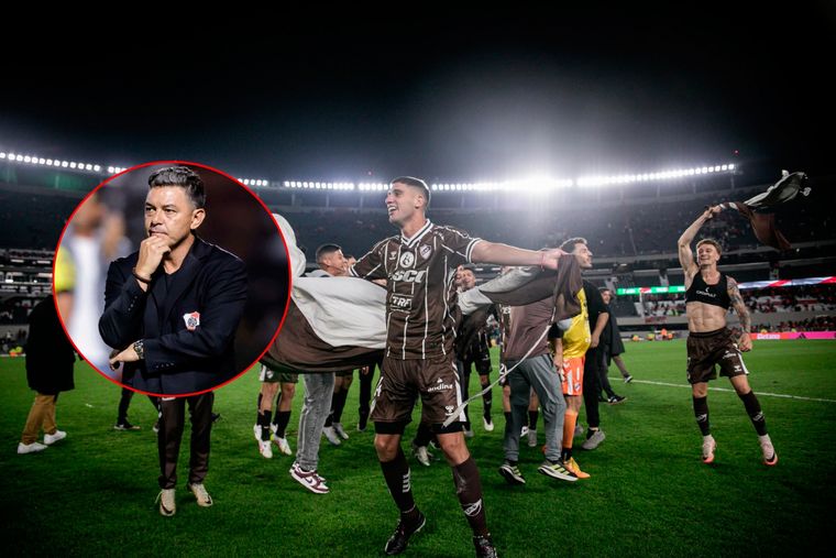 Gallardo, burlado por el Platense tras la histórica eliminación. Foto: Fotobaires
