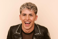 Juan Otero y su look rockero en los premios Estrella de Mar. Foto: Instagram