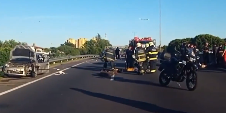 Siete de las víctimas del choque fueron trasladadas a diferentes centros médicos.