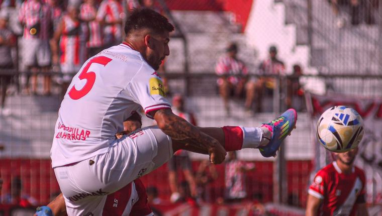 Deportivo Maipú empató con San Martín de Tucumán en la Ciudadela.