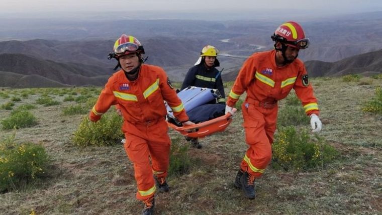 Una operación de rescate para salvar a corredores varados encontró a varios fallecidos. Foto: Reuters