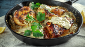 Hacete un plato gourmet con esta receta de supremas de pollo con salsa de champiñones. Hacete un plato gourmet con esta receta de supremas de pollo con salsa de champiñones.