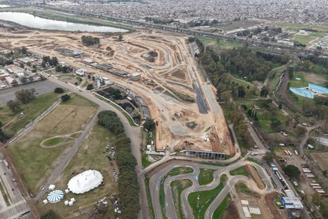 Las obras modifican la pista, los boxes, el paddock y los sistemas de seguridad del histórico circuito porteño. Las obras modifican la pista, los boxes, el paddock y los sistemas de seguridad del histórico circuito porteño.