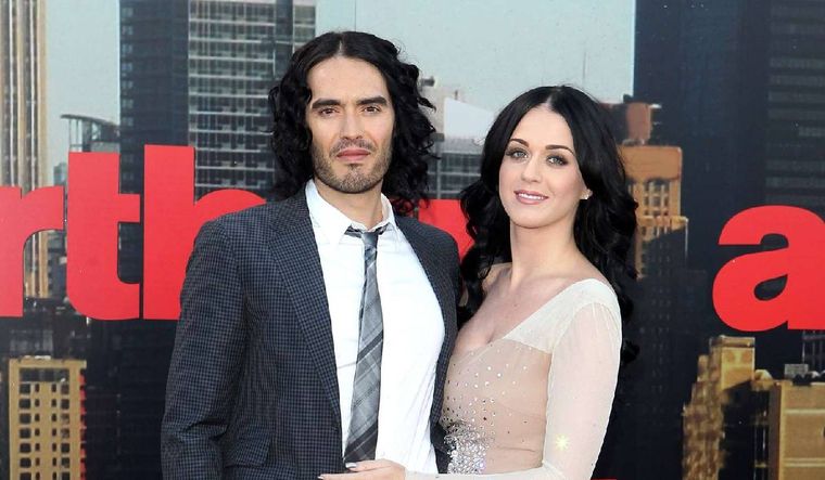Russell Brand, ex de Katy Perry, recibió una durísima acusación en su contra.