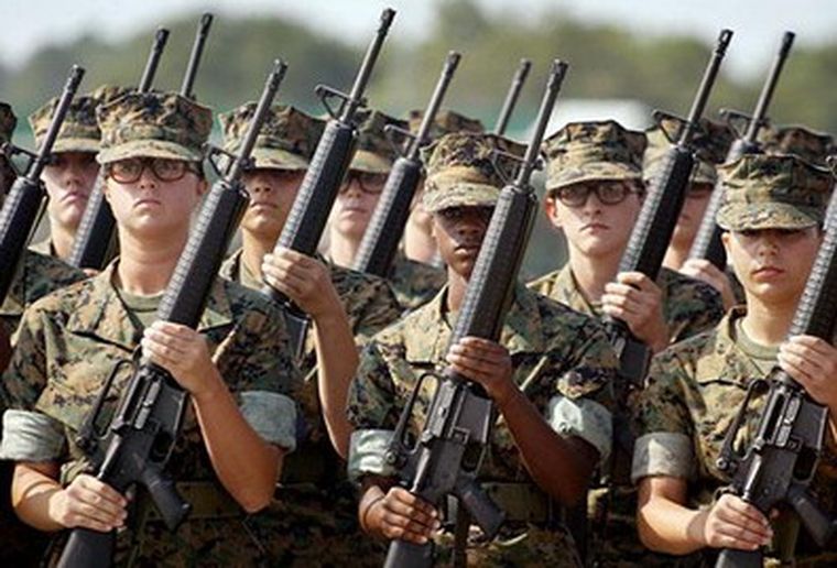 Las mujeres ganan espacios en las fuerzas armadas de EE.UU.