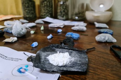 Seis personas fueron detenidas por narcomenudeo en el Valle de Uco y en la Zona Este provincial Foto: Ministerio de Seguridad de Mendoza Seis personas fueron detenidas por narcomenudeo en el Valle de Uco y en la Zona Este provincial Foto: Ministerio de Seguridad de Mendoza