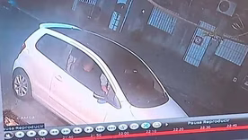 El momento en que Víctor Lázaro Sotacuro se dirigía a la casa de Florencio Varela. El momento en que Víctor Lázaro Sotacuro se dirigía a la casa de Florencio Varela.