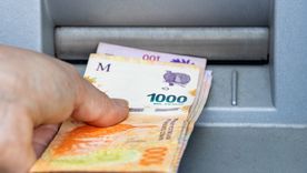 El aguinaldo de diciembre se pagará junto con los haberes mensuales y el posible bono para los jubilados y pensionados de Anses. El aguinaldo de diciembre se pagará junto con los haberes mensuales y el posible bono para los jubilados y pensionados de Anses.