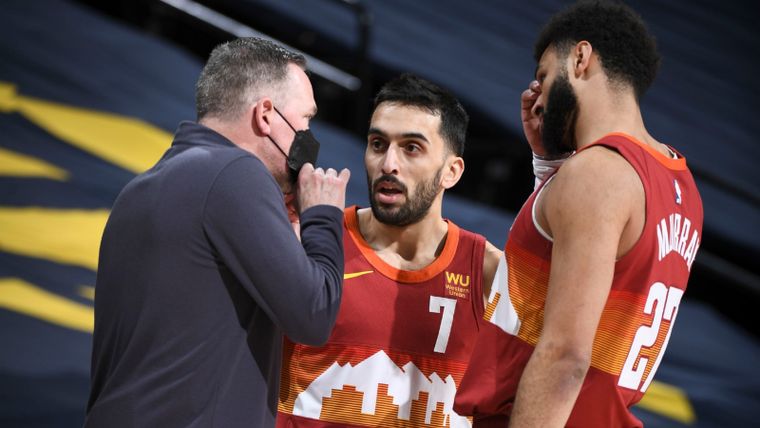 Michael Malone está encantado con el argentino Foto: NBA