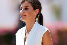 Este fue el extraño look de la Reina Letizia: se llevó todas las miradas. Foto: INSTAGRAM @letiziaortizfanss