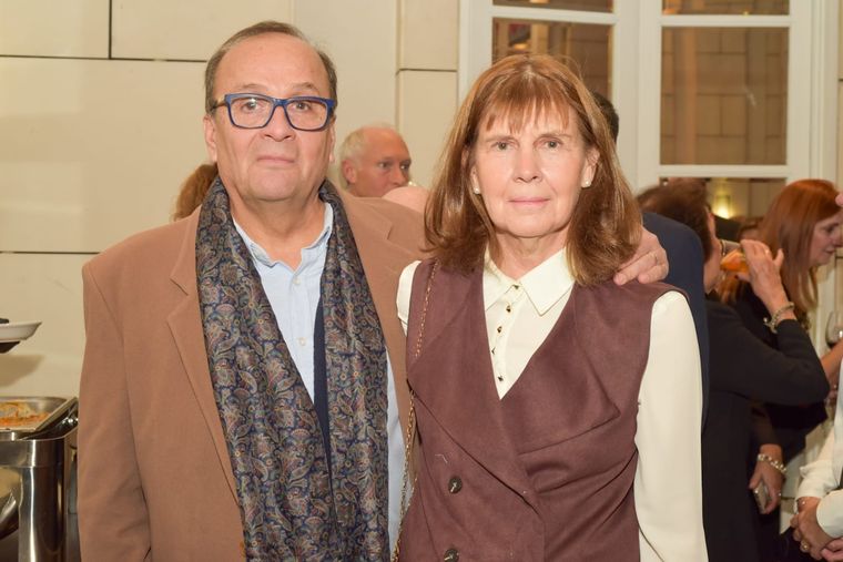 Alberto Lombino y Mariana danus. Alberto Lombino y Mariana danus.