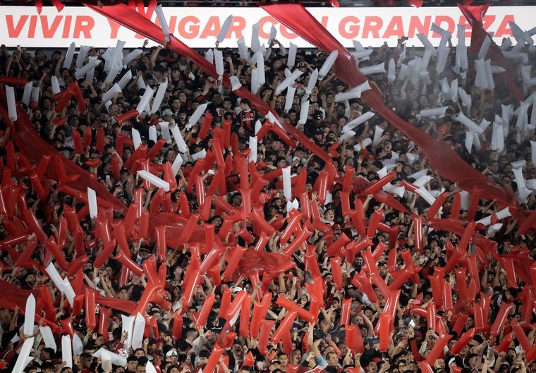 Bronca en Núñez: el Monumental explotó tras el segundo gol de Palmeiras.