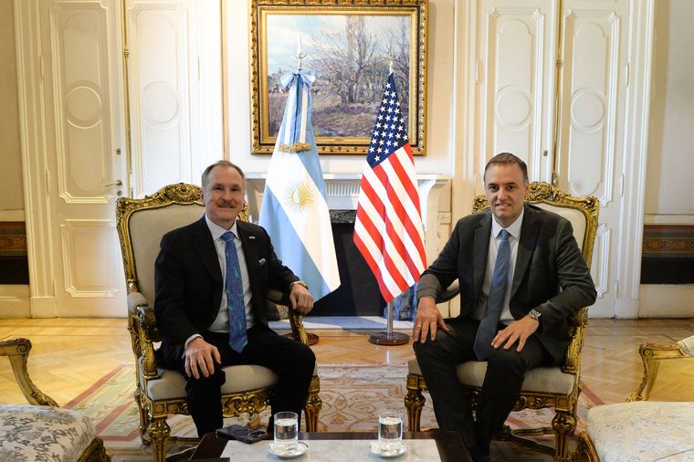 Peter Lamelas y Manuel Adorni en Casa Rosada. Peter Lamelas y Manuel Adorni en Casa Rosada.
