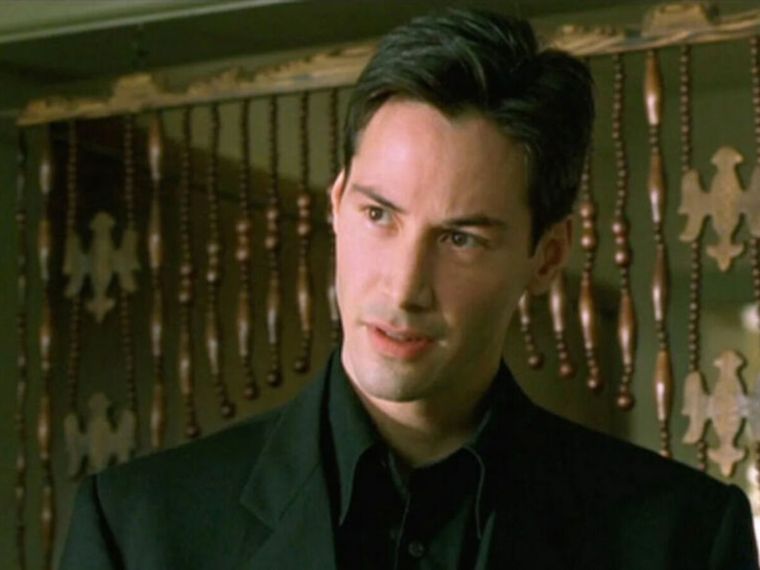 Keanu Reeves impulsó aún más su carrera con la saga de ciencia ficción The Matrix.