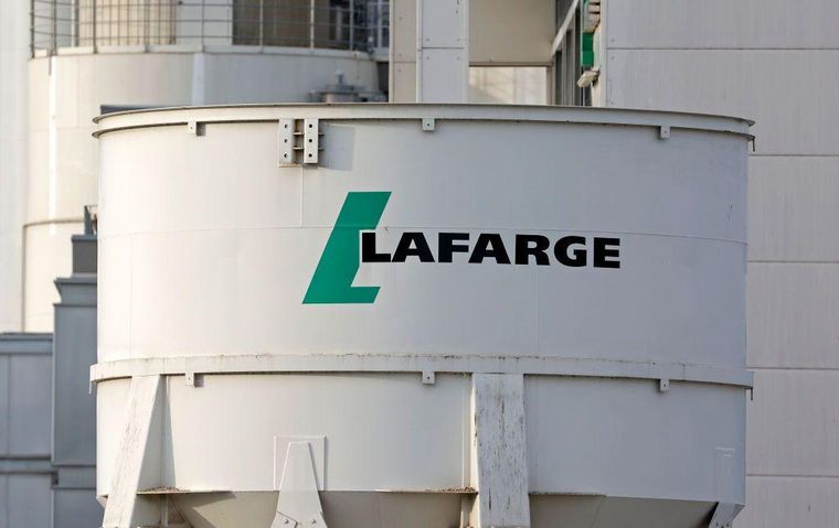 Lafarge se declaró culpable y admitió haber pagado millones al EI para mantener abierta su planta.