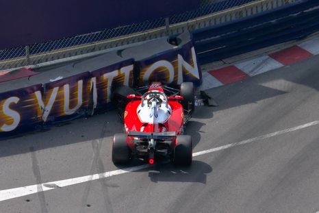 Lance Stroll y Charles Leclerc protagonizaron los incidentes más importantes de una carrera que parecía definida. Lance Stroll y Charles Leclerc protagonizaron los incidentes más importantes de una carrera que parecía definida.