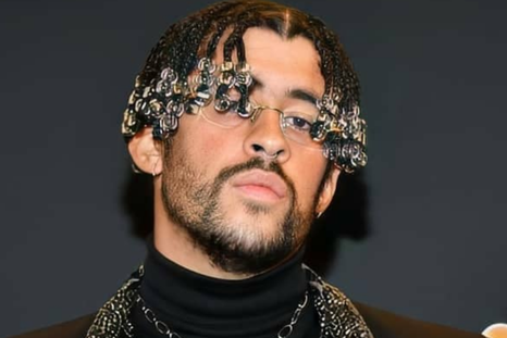 Muchos famosos salieron en contra de la actitud que tuvo Bad Bunny con una fanática.
