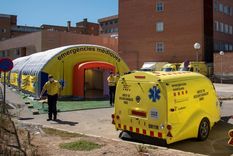 Alarma Tras la cruda experiencia del invierno, los catalanes decidieron confinar a miles de personas. Foto: EFE.