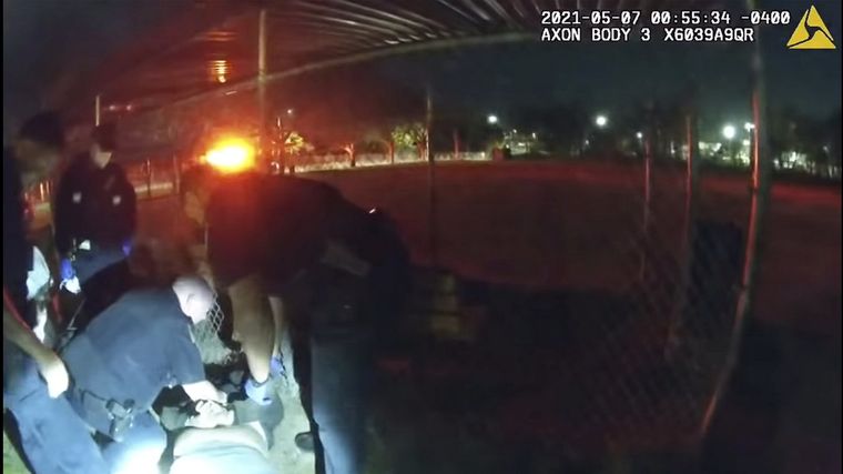 Joseph Ventre, al ser detenido. Foto: Captura de pantalla