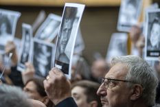 A 30 años del atentado, familiares de las víctimas siguen pidiendo justicia Foto: Noticias Argentinas