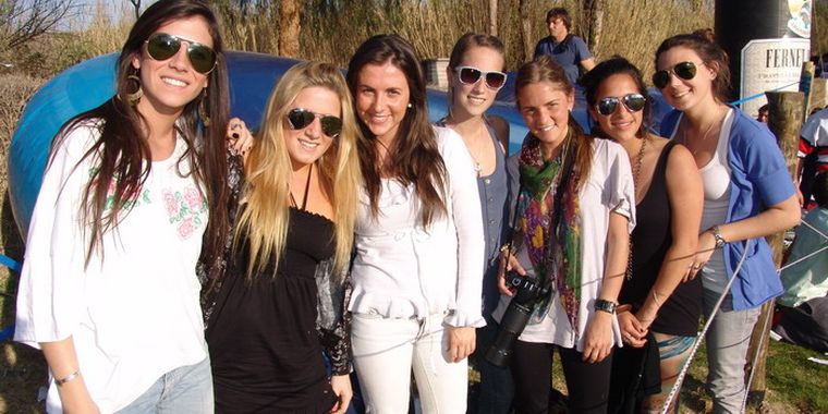 Camila Agost, Jose Arboit, Rosana Raffaini, Eugenia Piazza, Antonella Raffaini, Coti Raganato y Belén Panella. Foto: Federico Croce / MDZ