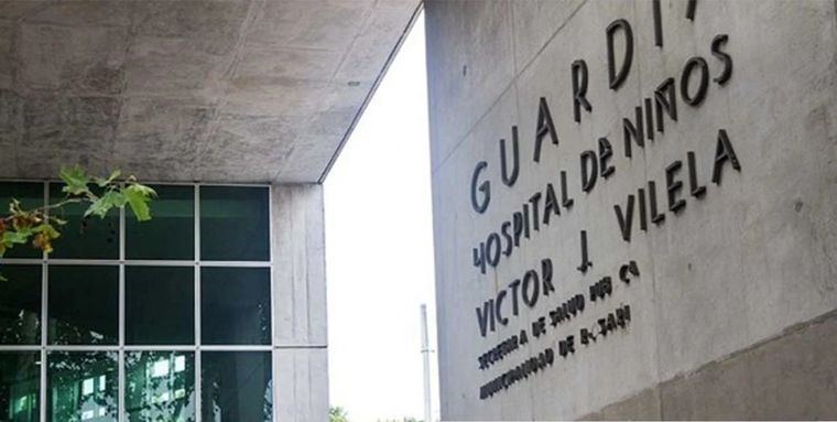 Un bebé de seis meses fue internado de urgencia en el Hospital de Niños Víctor J. Vilela, de la ciudad de Rosario, con lesiones compatibles con abuso sexual.