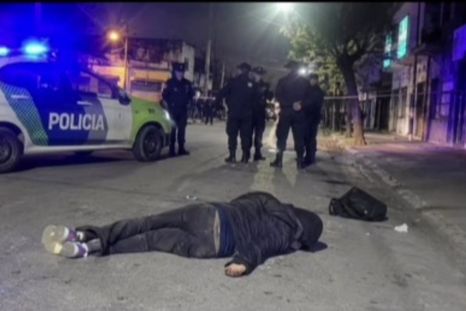 Otro caso de un delincuente abatido por una policía salió a la luz. Otro caso de un delincuente abatido por una policía salió a la luz.