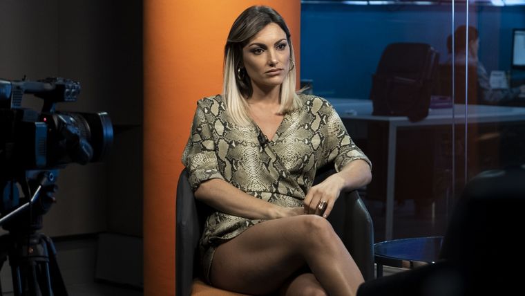 CONTRA LAJE. SOFIA MACAGGI CONTO LO QUE ELLA VIVIO EN AMERICA.