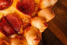 Una novedad interesante y que le agrega a la pizza un sabor y atractivo.