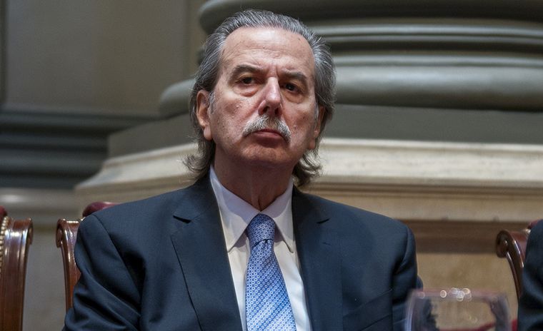 El exjuez de la Corte Suprema de Justicia Juan Carlos Maqueda apuntó contra el fallo que prohibió la difusión de los audios de Karina Milei.