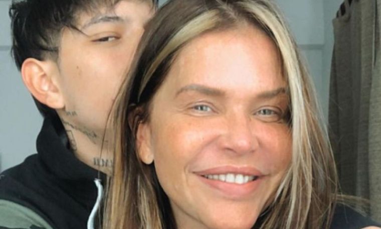 Nazarena Vélez sorprendió al revelar cómo es su convivencia con el Chyno Agostini El joven de 22 años le genera bastantes dolores de cabeza