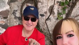 Carlos Villagrán junto a su hija Vanesa. Foto: Instagram