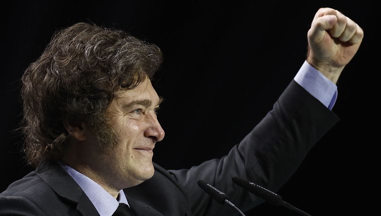 La confianza en el gobierno de Javier Milei cortó una racha negativa de cuatro meses y creció en mayo Foto: EFE