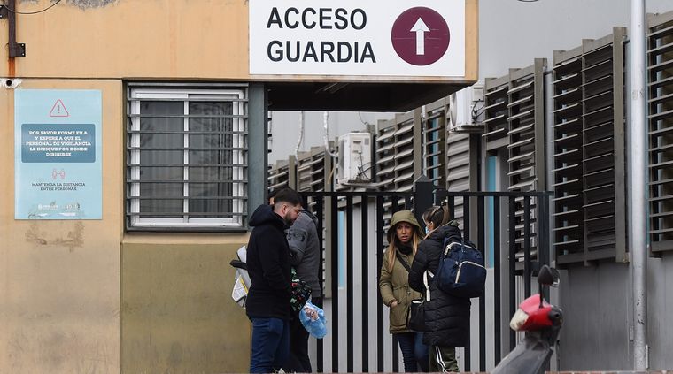 La guardia del Notti funciona con normalidad Foto: ALF PONCE MERCADO / MDZ