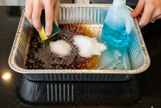 La Coca Cola es muy buena en el mundo de la limpieza. 